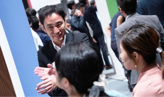 2018年には、全国5カ所で約1,800名のプロユーザーが来場した「YKK APRENOVATION FORUM」。